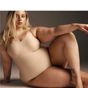 Knix shaper bodysuit XXXL nude